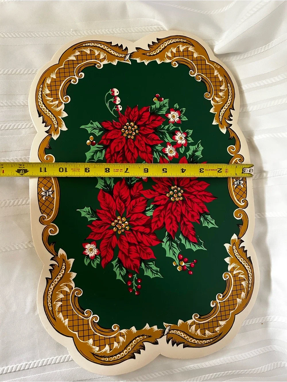 Vintage Set of 4 Christmas Pointsettia Vinyl Placemats Holiday Decor Table Gold